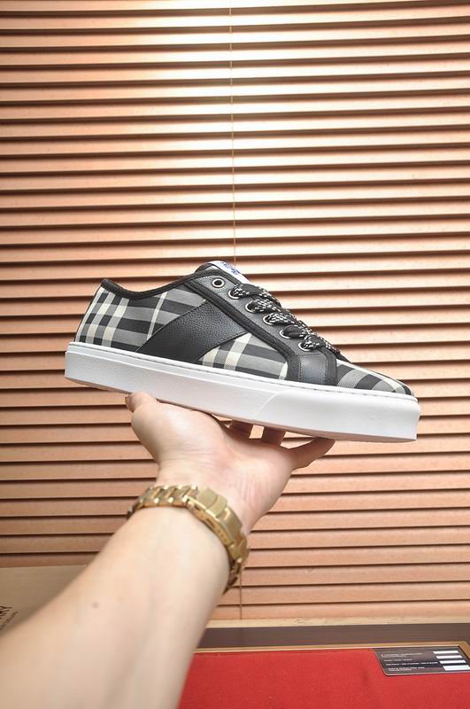 Burberry sz38-44 hnq0110